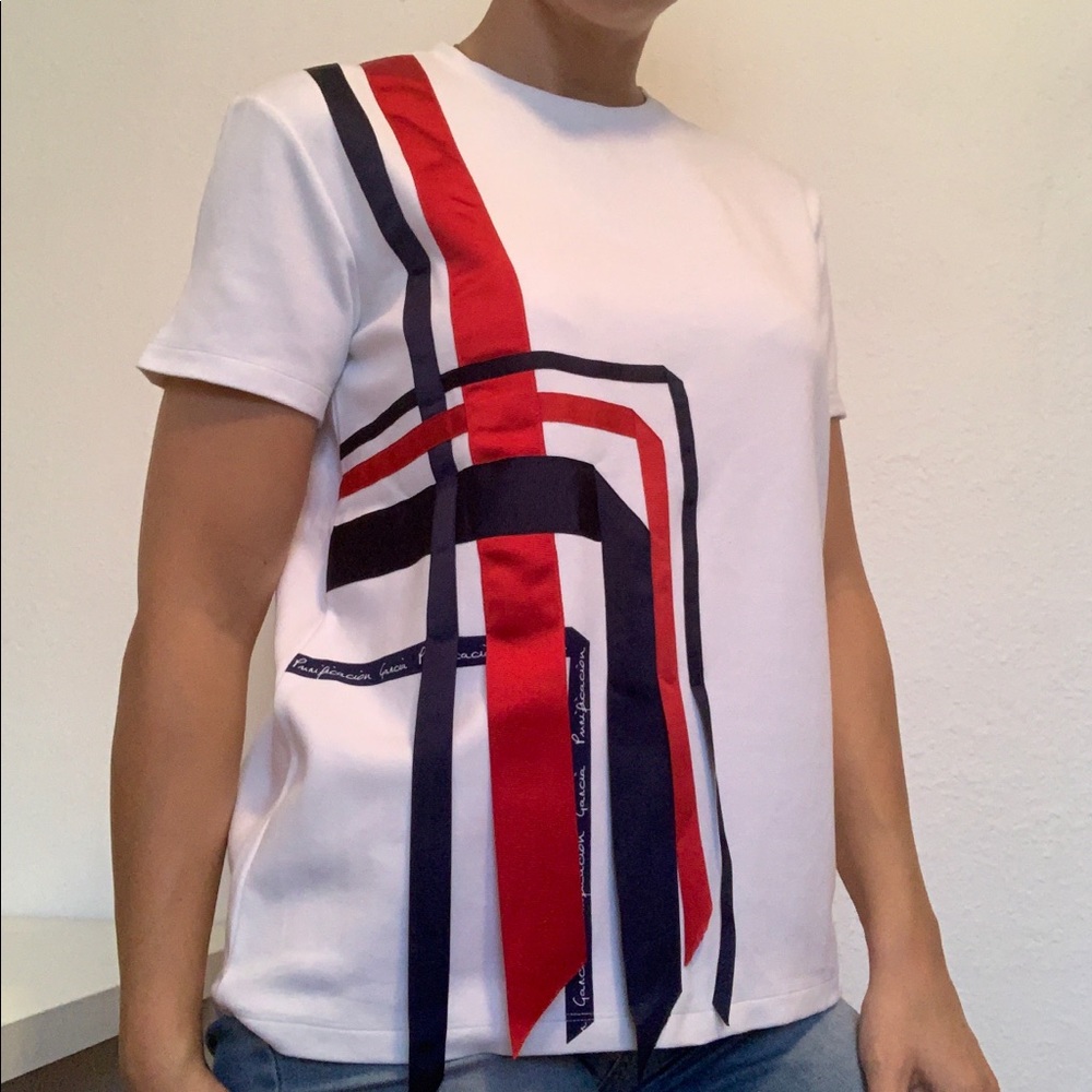Purificacion Garcia red white blue ribbon tee top